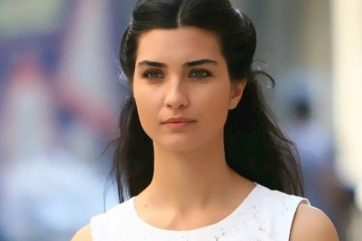 Bəzi xatirələrlə vidalaşmağın vaxtı gəlmişdi — Tuba Büyüküstün (FOTO)