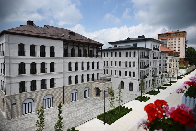 Şuşanın Qarabağ küçəsində dövlət-özəl tərəfdaşlığı çərçivəsində həyata keçirilmiş işlərlə tanışlıq — FOTOLAR Şuşanın Qarabağ küçəsində dövlət-özəl tərəfdaşlığı çərçivəsində həyata keçirilmiş işlərlə tanışlıq — FOTOLAR