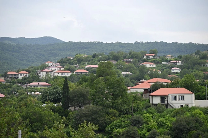Prezident Xocavəndin Quzeyxırman kəndində olub — FOTOLAR Prezident Xocavəndin Quzeyxırman kəndində olub — FOTOLAR