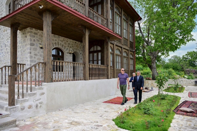Prezident “Yasəmən” hotelinin yeni korpusları ilə tanış olub — FOTOLAR