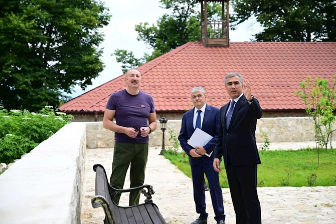 Prezident “Yasəmən” hotelinin yeni korpusları ilə tanış olub — FOTOLAR