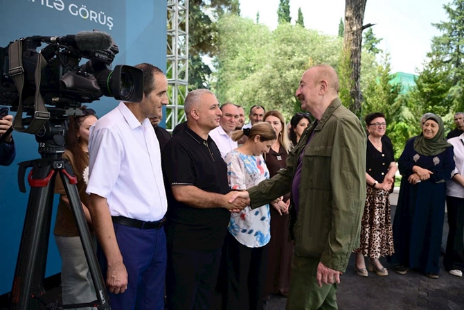 Prezident Xocavəndin Quzeyxırman kəndində olub — FOTOLAR Prezident Xocavəndin Quzeyxırman kəndində olub — FOTOLAR