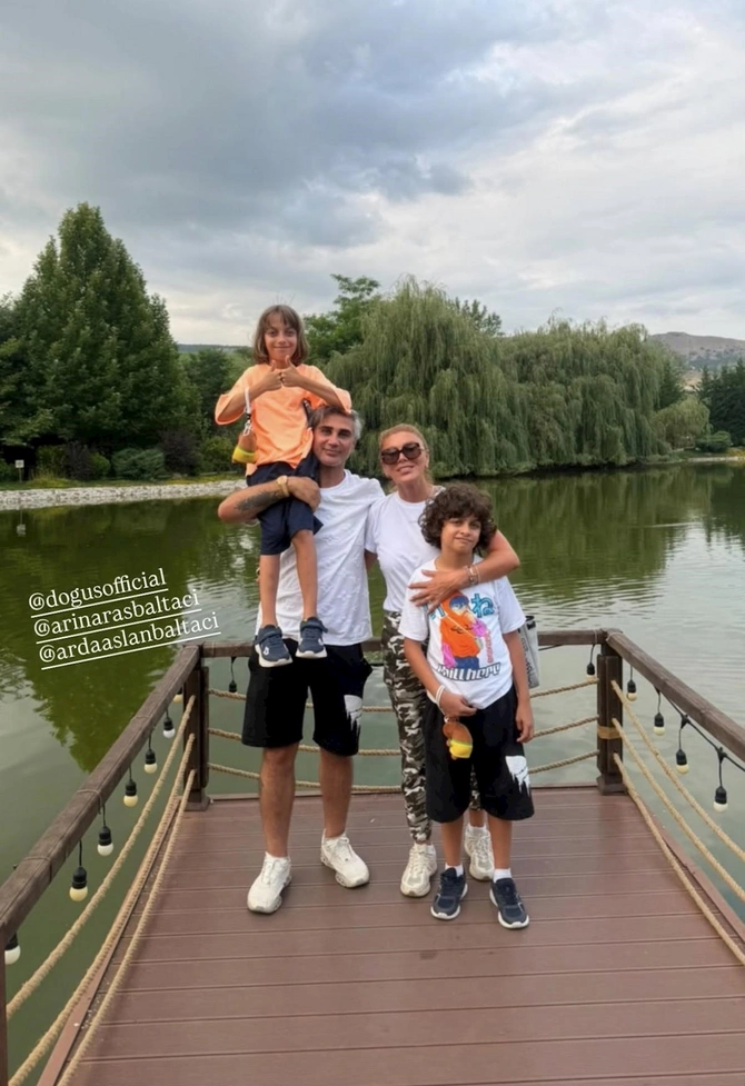 Xoşqədəm ailəsi ilə belə dincəlir — FOTOLAR Xoşqədəm ailəsi ilə belə dincəlir — FOTOLAR