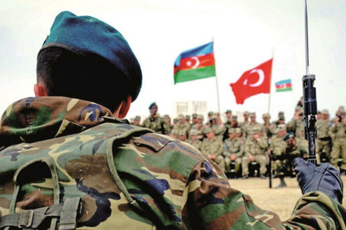 Türkiyəli ekspert: Ankara-Bakı hərbi birliyi regionun yad güclərdən əsas qorunma qalxanıdır