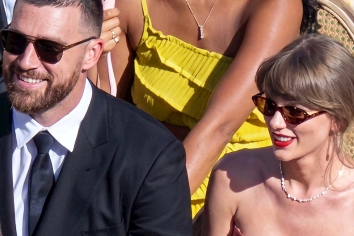 Taylor Swift və Travis Kelce evlilikdən sonra ilk dəfə ictimaiyyət qarşısına çıxıblar — FOTO