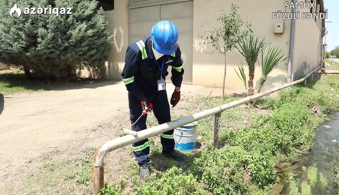Azəriqaz Samuxun kəndlərində payız-qış mövsümünə hazırlıq işlərini davam etdirir -— VİDEO/FOTOLAR