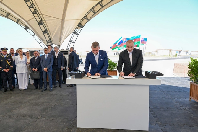 Azərbaycan və Slovakiya prezidentləri Ağdamın Baş Qərvənd kəndində görülən işlərlə tanış olublar — FOTOLAR Azərbaycan və Slovakiya prezidentləri Ağdamın Baş Qərvənd kəndində görülən işlərlə tanış olublar — FOTOLAR