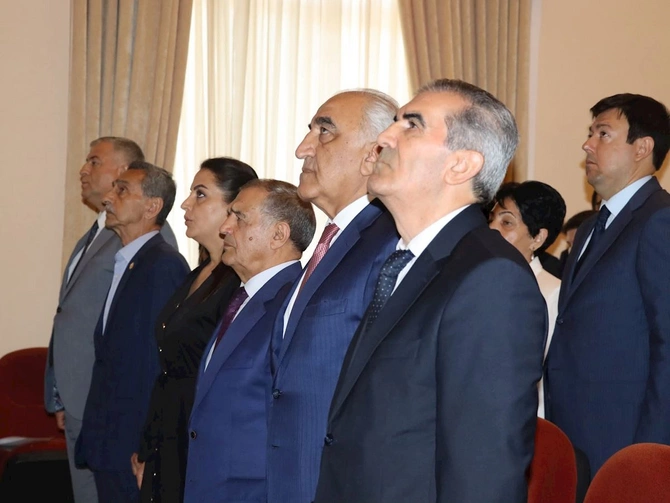 Yeni Azərbaycan Partiyası Səbail rayon təşkilatı və M.F. Axundov adına Azərbaycan Milli Kitabxanasının birgə təşkilatçılığı ilə tədbir keçirilib — FOTOLAR