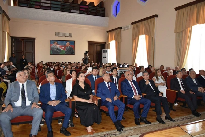 Yeni Azərbaycan Partiyası Səbail rayon təşkilatı və M.F. Axundov adına Azərbaycan Milli Kitabxanasının birgə təşkilatçılığı ilə tədbir keçirilib — FOTOLAR