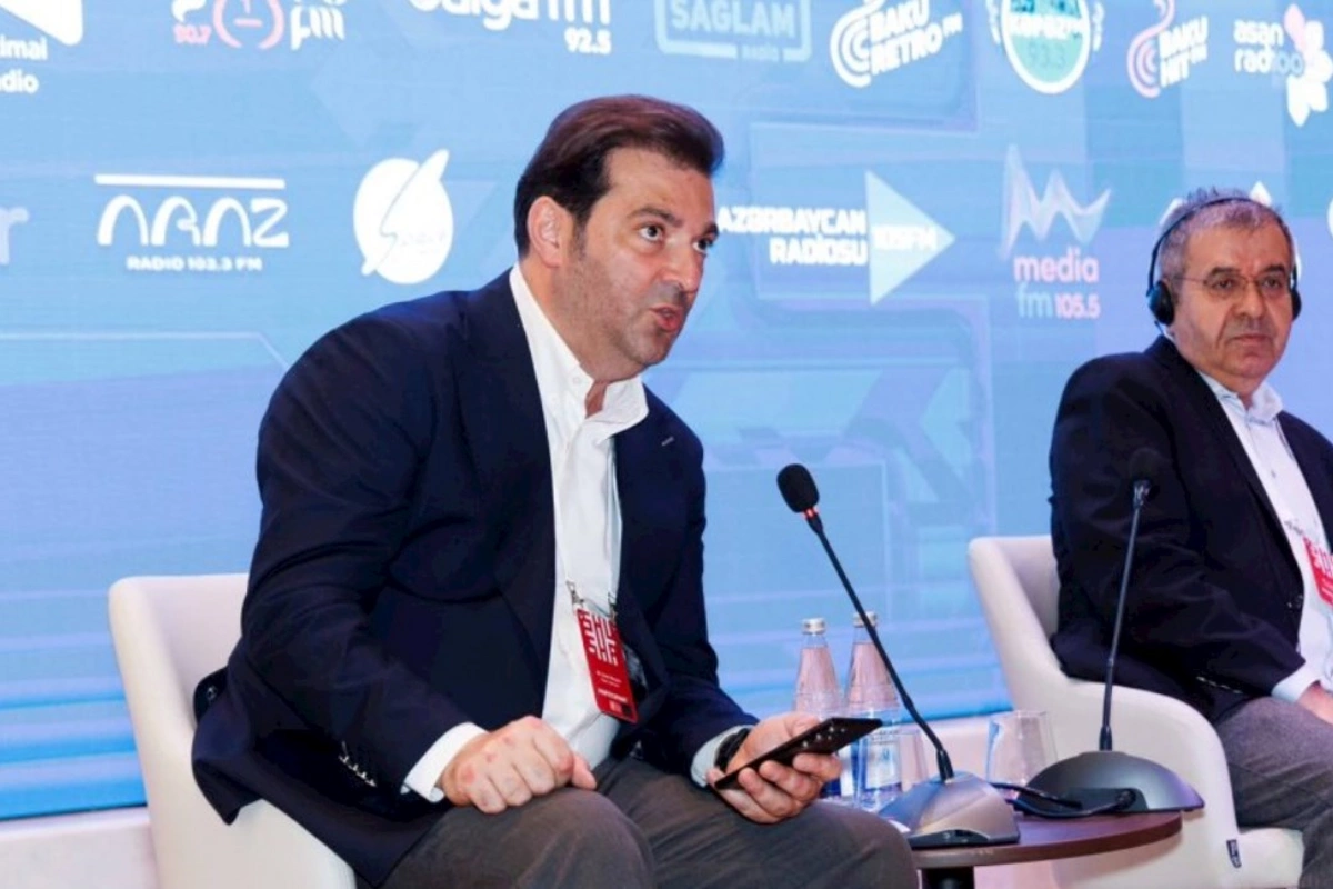 4-cü Şuşa Qlobal Media Forumu çərçivəsində “Radio sənayesinin inkişafı üçün uğurlu həllər: AI və yeni formatlar” mövzusunda paralel tədbir keçirilib — FOTOLAR