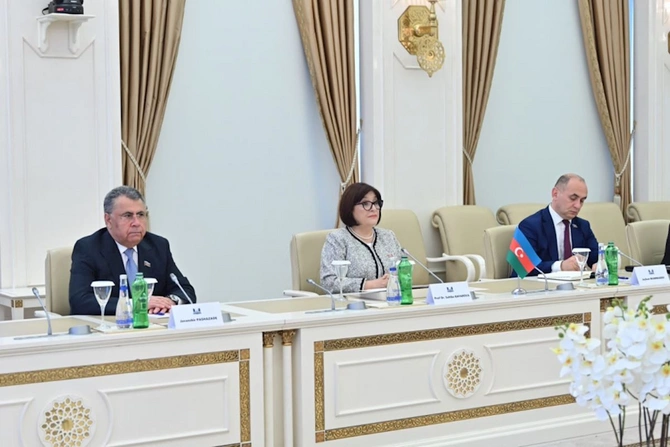 Milli Məclisin sədri Fələstin Dövlətinin Baş naziri ilə görüşdü — FOTOLAR