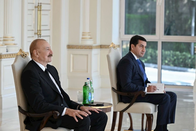 İlham Əliyev Kambocanın Azərbaycanda yeni təyin olunmuş səfirinin etimadnaməsini qəbul edib — FOTOLAR İlham Əliyev Kambocanın Azərbaycanda yeni təyin olunmuş səfirinin etimadnaməsini qəbul edib — FOTOLAR