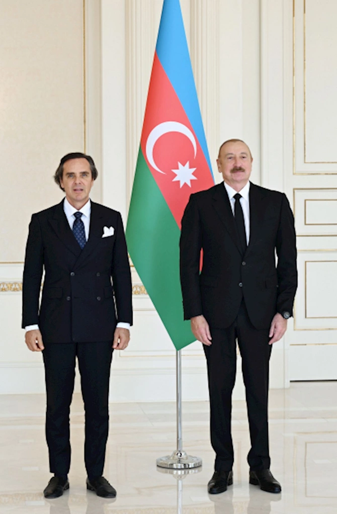 Prezident yeni səfirin etimadnaməsini qəbul etdi — FOTOLAR