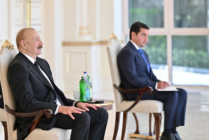 İlham Əliyev daha bir səfirin etimadnaməsini qəbul etdi — FOTOLAR