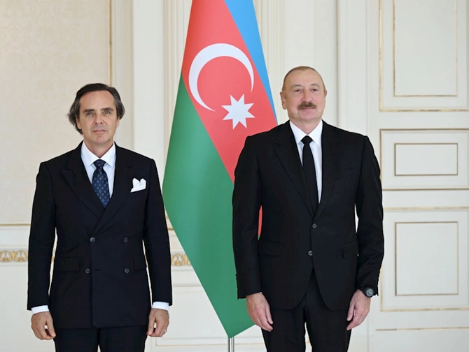 Prezident yeni səfirin etimadnaməsini qəbul etdi — FOTOLAR