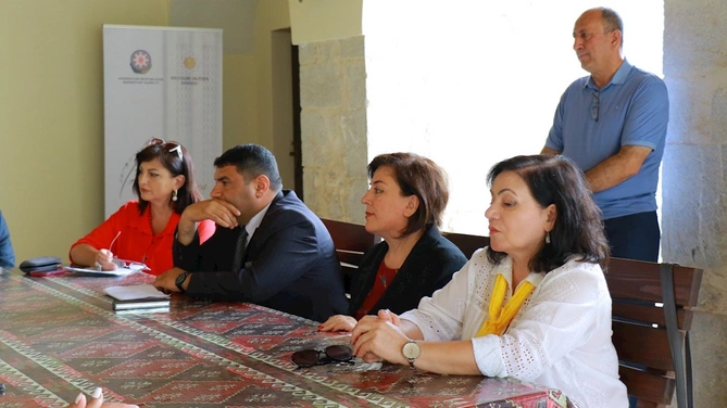 Şuşada “Sözün Xaqanı — Xəlqaniyəm, Xəlqani” mövzusunda elmi konfrans keçirilib