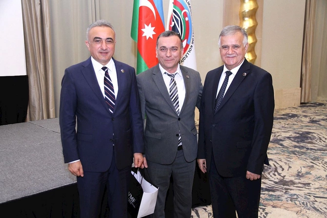Ölkəmizdə vəkillərin sayı 3000-i ötüb — FOTOLAR