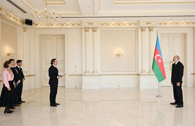 Prezident yeni səfirin etimadnaməsini qəbul etdi — FOTOLAR