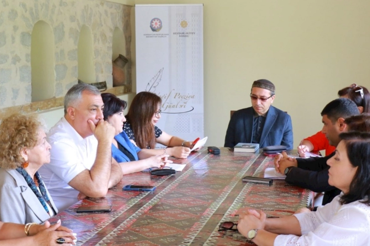 Şuşada “Sözün Xaqanı — Xəlqaniyəm, Xəlqani” mövzusunda elmi konfrans keçirilib