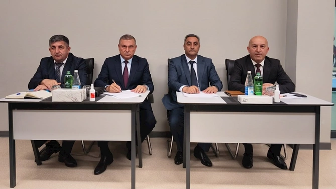 ADSEA sədri Füzuli şəhərində vətəndaşlarla görüşüb — FOTOLAR ADSEA sədri Füzuli şəhərində vətəndaşlarla görüşüb — FOTOLAR