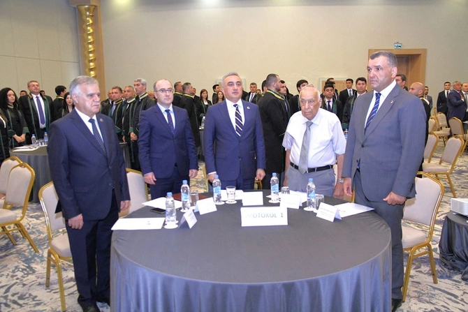 Ölkəmizdə vəkillərin sayı 3000-i ötüb — FOTOLAR