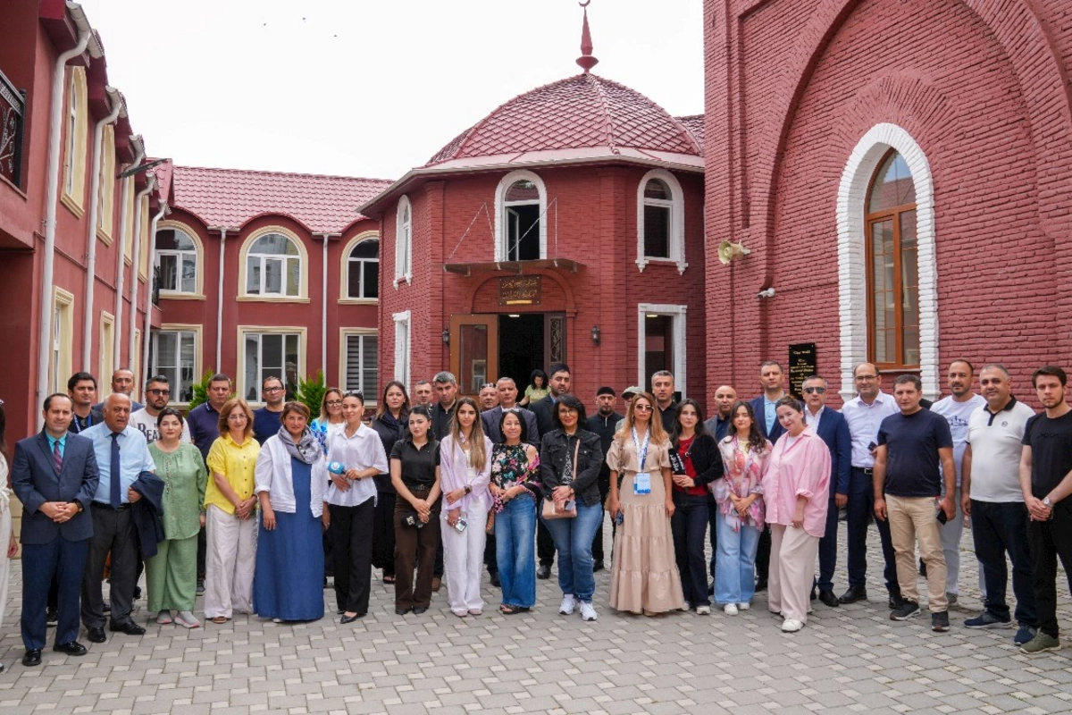 Qubada konfrans iştirakçıları üçün mediatur təşkil edildi — FOTOLAR