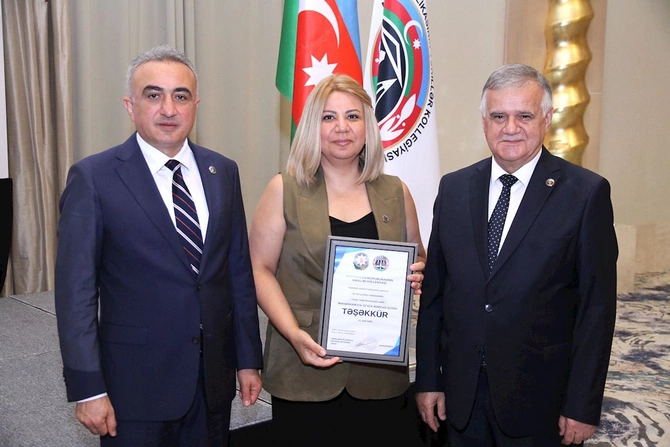 Ölkəmizdə vəkillərin sayı 3000-i ötüb — FOTOLAR