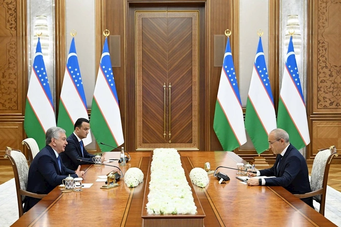 Mikayıl Cabbarov Özbəkistan Prezidenti Şavkat Mirziyoyev tərəfindən qəbul olunub — FOTO