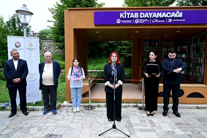 Şuşada Kitab dayanacağı istifadəyə verildi — FOTOLAR Şuşada Kitab dayanacağı istifadəyə verildi — FOTOLAR
