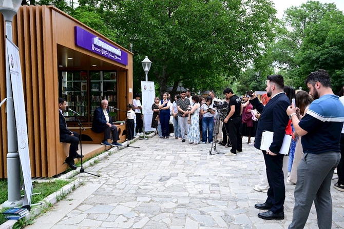 Şuşada Kitab dayanacağı istifadəyə verildi — FOTOLAR Şuşada Kitab dayanacağı istifadəyə verildi — FOTOLAR