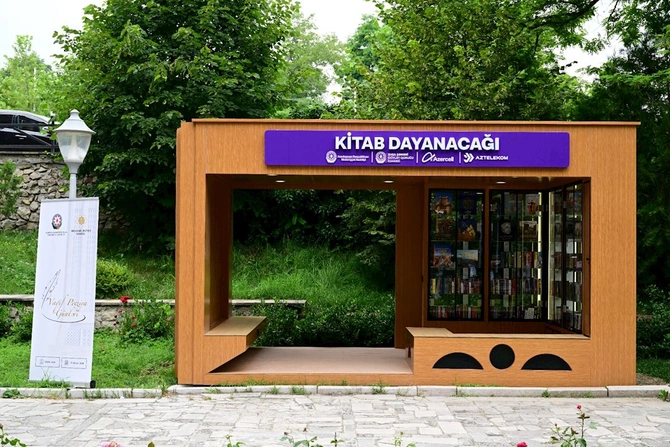 Şuşada Kitab dayanacağı istifadəyə verildi — FOTOLAR Şuşada Kitab dayanacağı istifadəyə verildi — FOTOLAR