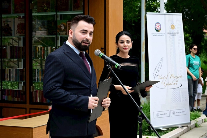 Şuşada Kitab dayanacağı istifadəyə verildi — FOTOLAR Şuşada Kitab dayanacağı istifadəyə verildi — FOTOLAR