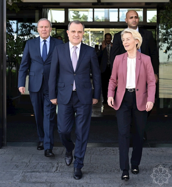Lyayenin Azərbaycana səfəri başa çatdı — FOTOLAR
