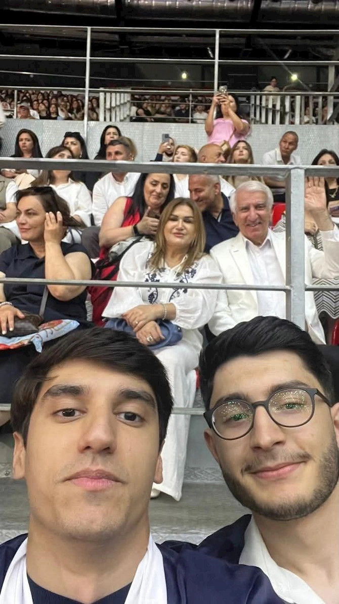 Xalq artistinin oğlu məzun oldu — FOTOLAR
