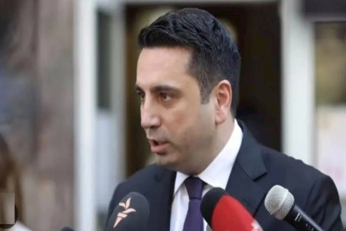 Alen Simonyan deputat mandatından imtina etdi