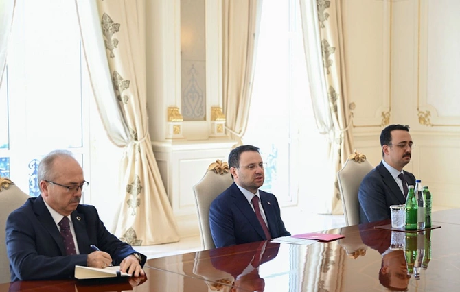İlham Əliyev türkiyəli naziri qəbul etdi — FOTOLAR
