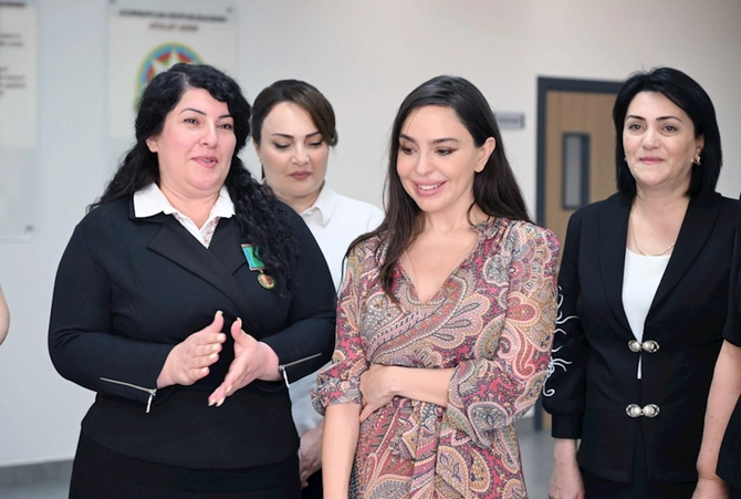 Leyla Əliyeva Yevlaxda məktəb binasının açılışında — FOTOLAR