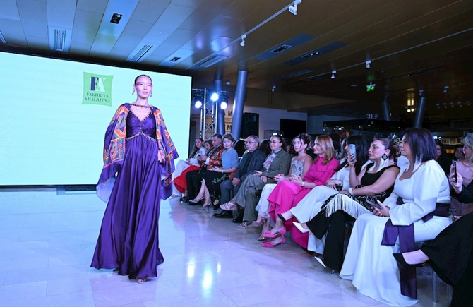 Alyona Əliyeva Milli Xalça Muzeyində moda nümayişi tədbirində — FOTOLAR