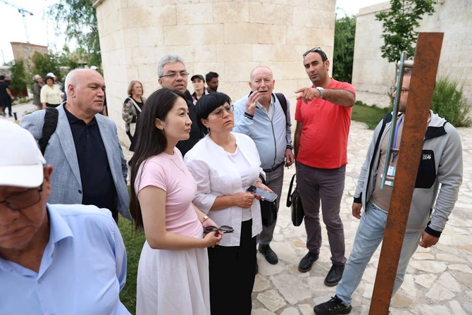 Türk Dünyası Həftəsi çərçivəsində beynəlxalq konqres iştirakçıları Ağdamda oldular — FOTOLAR
