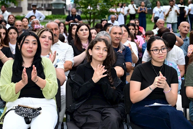 Vaqif Poeziya Günləri Sözün Zəfəri — Zəfərin sədası konserti ilə başa çatdı (FOTOLAR)