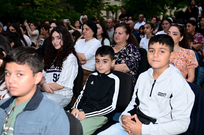 Vaqif Poeziya Günləri Sözün Zəfəri — Zəfərin sədası konserti ilə başa çatdı (FOTOLAR)