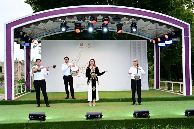 Vaqif Poeziya Günləri Sözün Zəfəri — Zəfərin sədası konserti ilə başa çatdı (FOTOLAR)