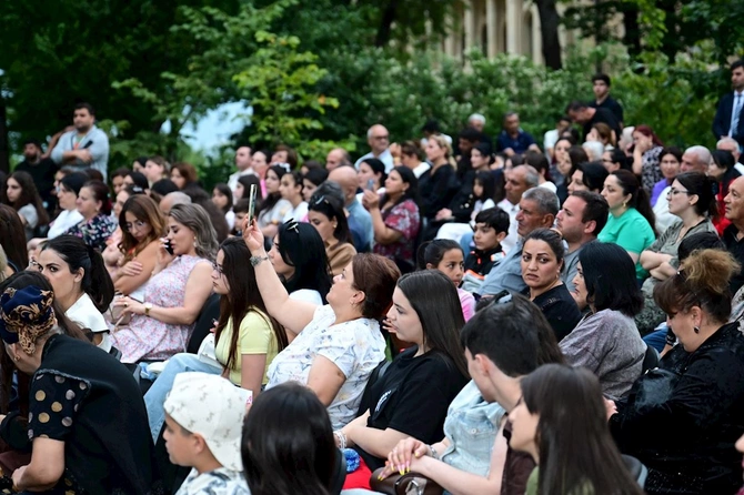 Vaqif Poeziya Günləri Sözün Zəfəri — Zəfərin sədası konserti ilə başa çatdı (FOTOLAR)