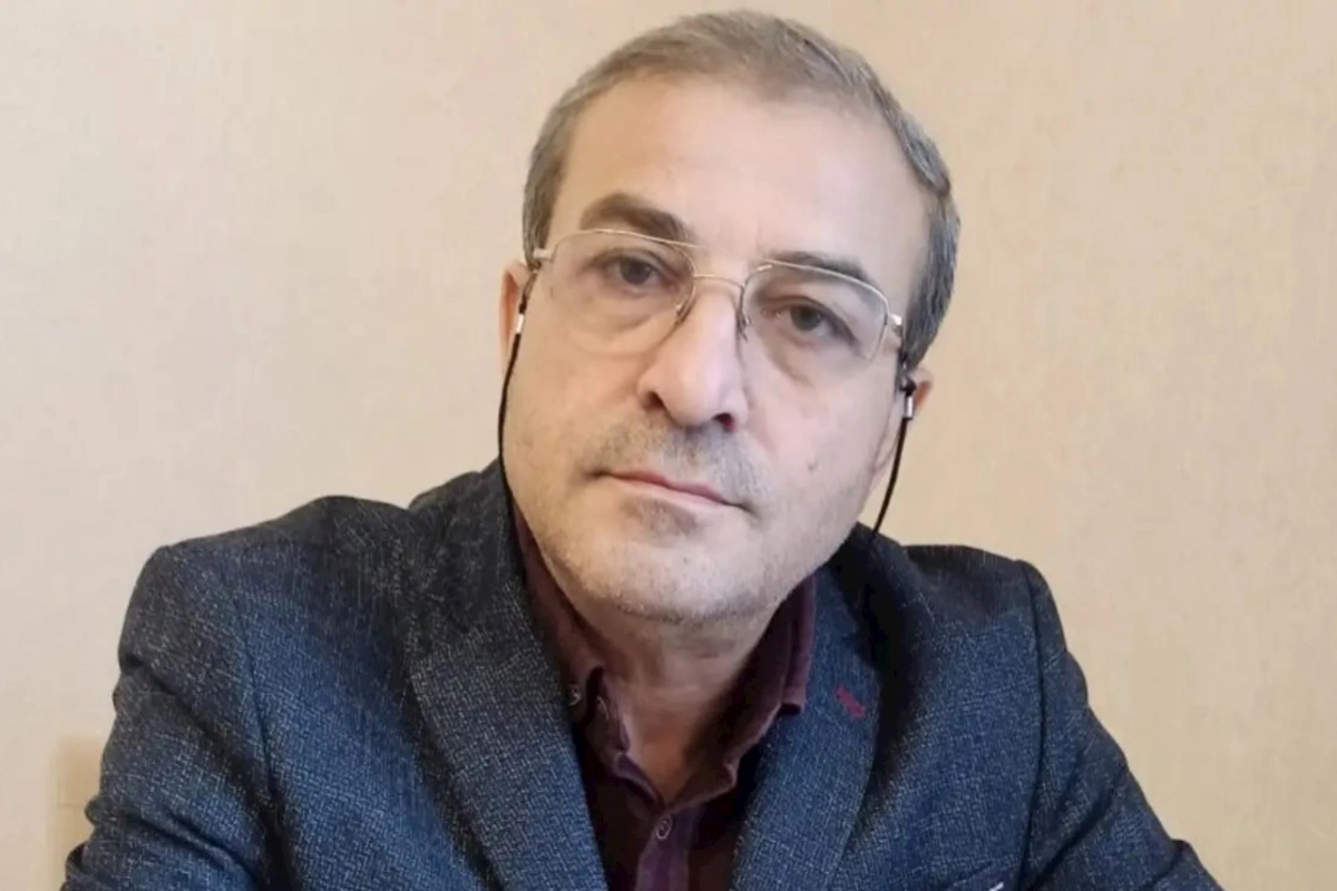 Boğazın uzun müddət bağlı qalması İranın özü üçün də böyük zərbə deməkdir