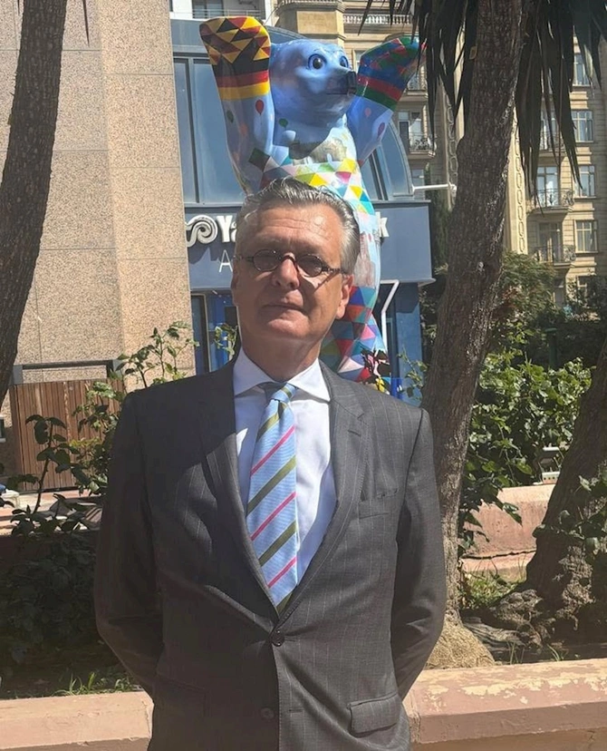 Almaniyanın yeni səfiri Bakıdadır — FOTOLAR Almaniyanın yeni səfiri Bakıdadır — FOTOLAR