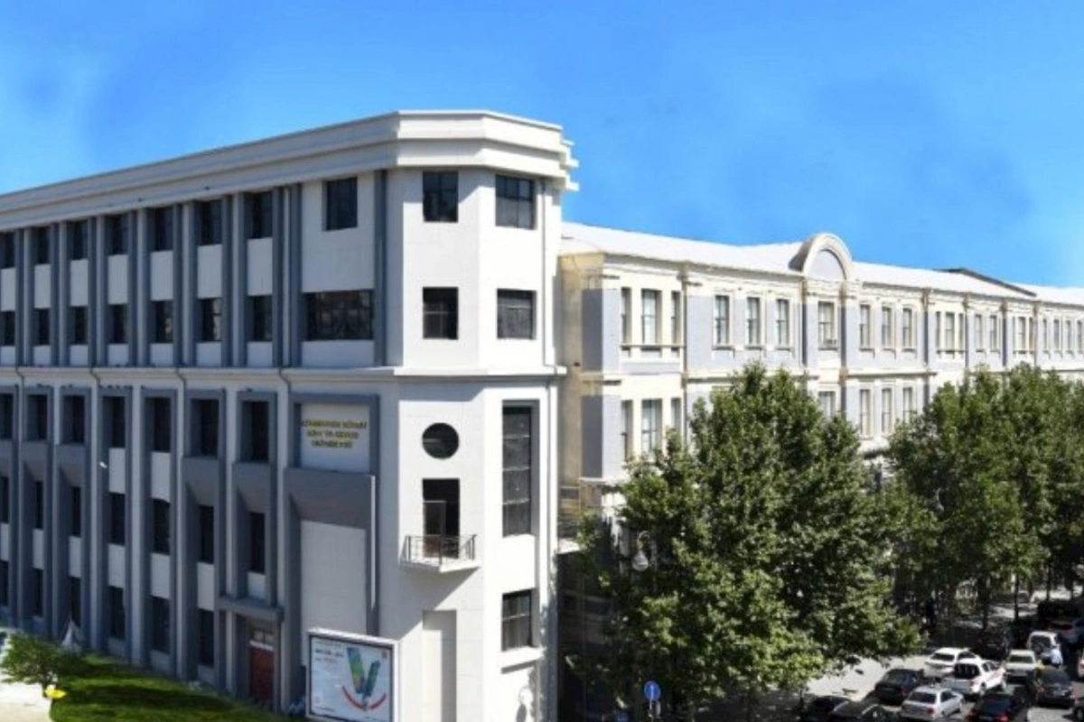 Bu universitetdə 6 kafedra ləğv olundu, 14 yeni müdir təyin edildi