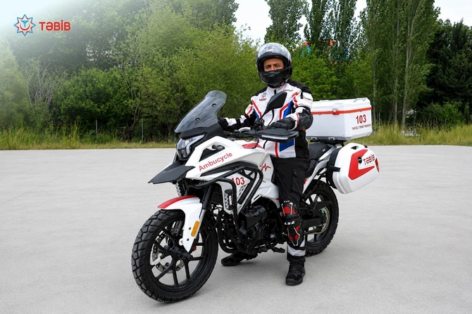 Bakıda “Ambucycle” motosikletlər — Feldşerlər idarə edəcək (FOTOLAR) Bakıda “Ambucycle” motosikletlər — Feldşerlər idarə edəcək (FOTOLAR)