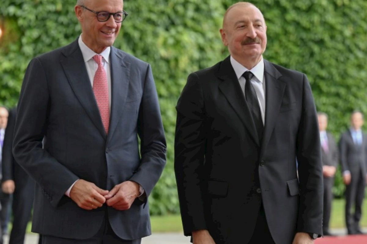 İlham Əliyev və Federal Kansler Fridrix Merts mətbuata bəyanatlarla çıxış ediblər — YENİLƏNİB