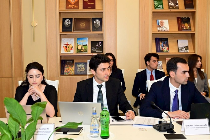 VII Ümumdünya Mədəniyyətlərarası Dialoq Forumunun hazırlığı üzrə qurumlararası iclas keçirilib — FOTOLAR