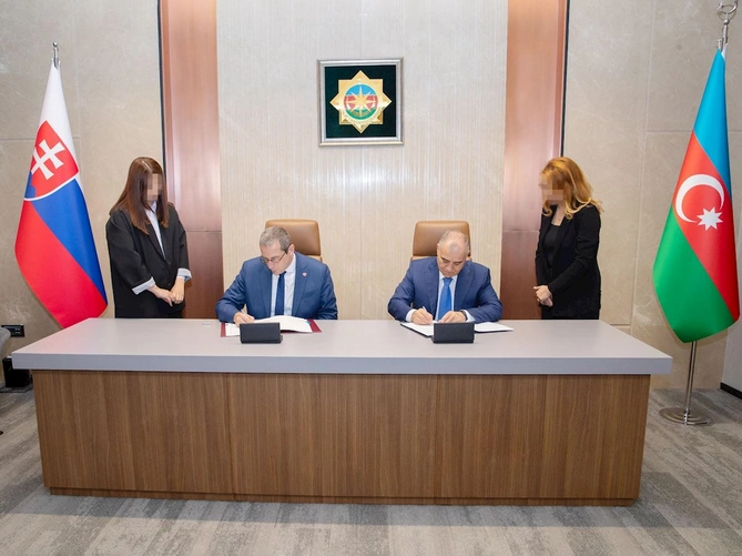 Azərbaycanla Slovakiya arasında məxfi məlumatın mübadiləsi və qarşılıqlı mühafizəsi haqqında Saziş imzalanıb — FOTOLAR